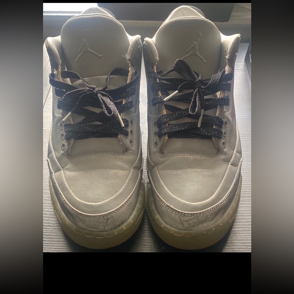 Jordan 3 Retro
5Lab3 Silver